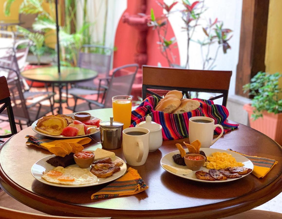 Hotel Posada San Miguel Antigua ภายนอก รูปภาพ